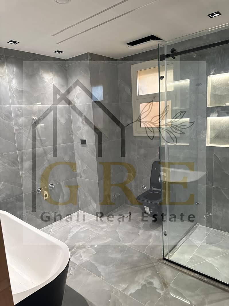 4 6ad60685-d1f1-4be9-986f-45d681789f4f. jpg