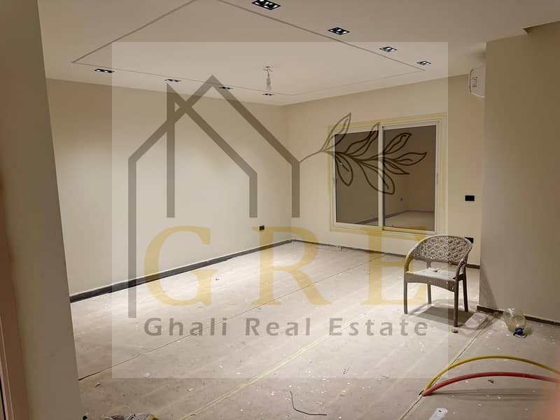 13 e728177e-8e4f-4f56-877c-7ff1d4418b8d. jpg