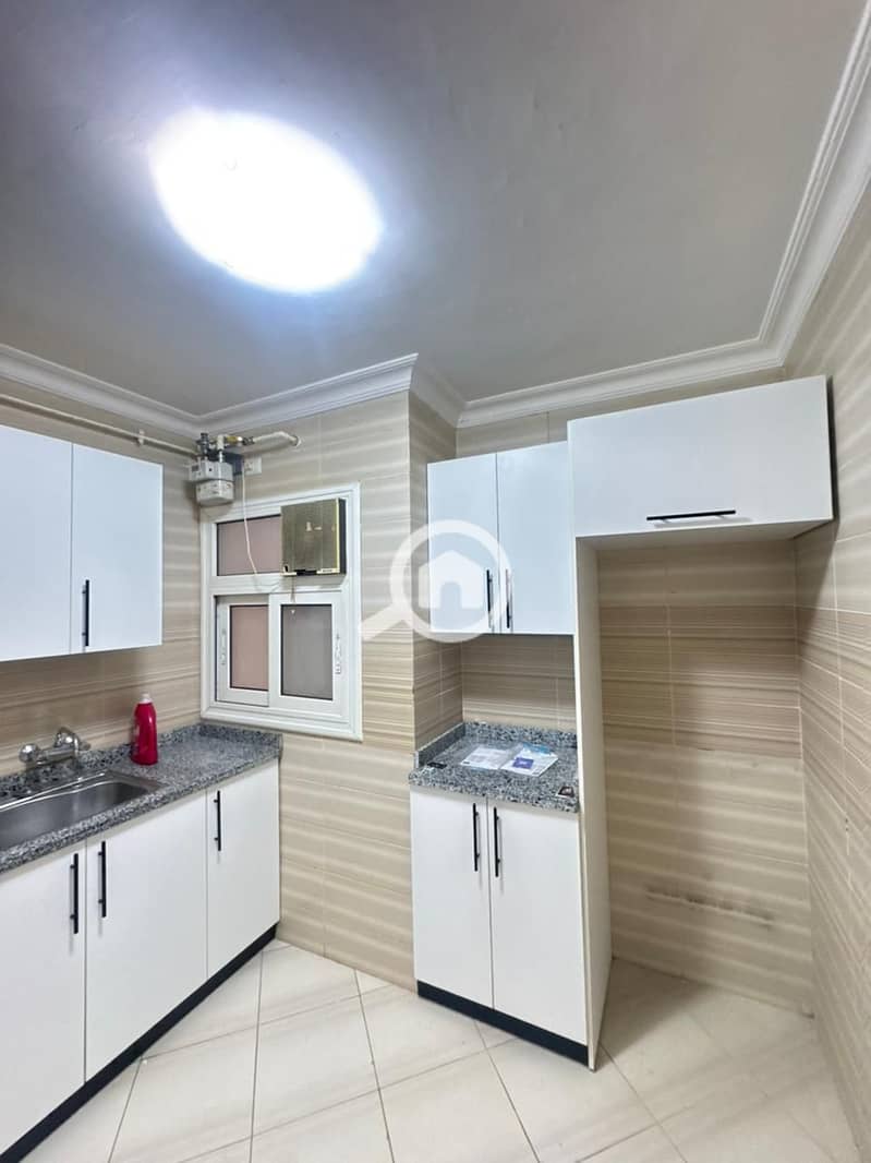 4 8a055747-0519-4e39-aec1-34b7c86d551c. jpg