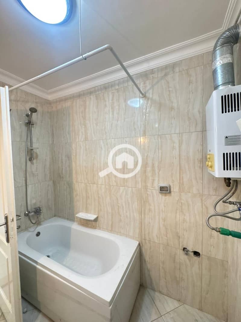 7 357f51f1-750f-4d2f-9e47-83961163f9af. jpg