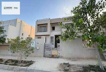 4 Bedroom Villa for Sale in 6th of October, Giza - 4f09fbf6-d15f-4994-8665-6f56106dbff5. jpg