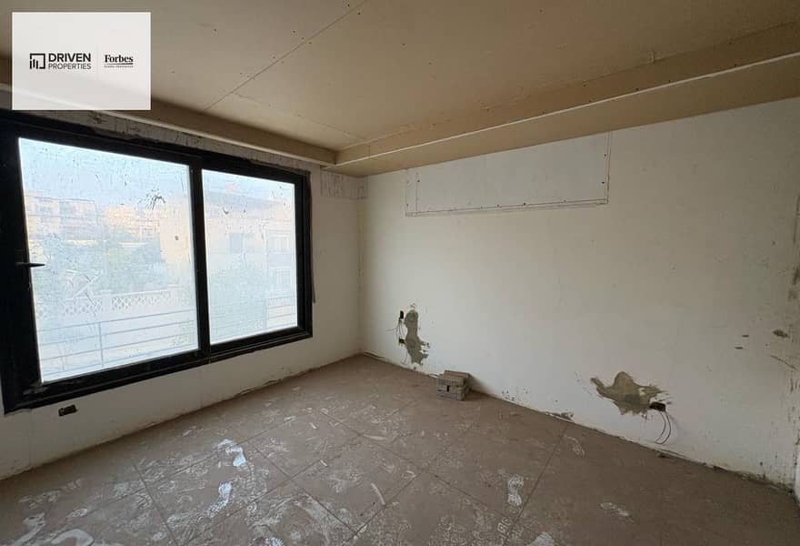 9 4a0db9ee-c4f2-4aae-a7a4-630d16cfda3b. jpg