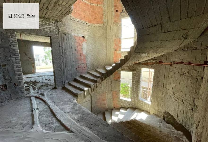 9 1520d885-3095-4989-92c7-90918988bd98. jpg