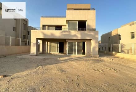 5 Bedroom Villa for Sale in 6th of October, Giza - b1ca647e-9537-41a5-ad20-ecf032bb0f93. jpg