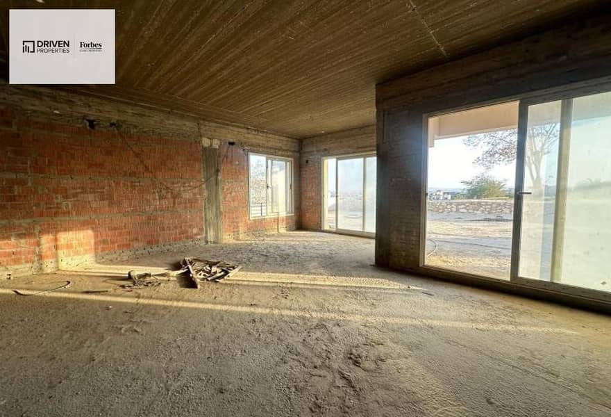 4 4d41f30c-1422-4bff-84ad-f1642c2fc0dc. jpg