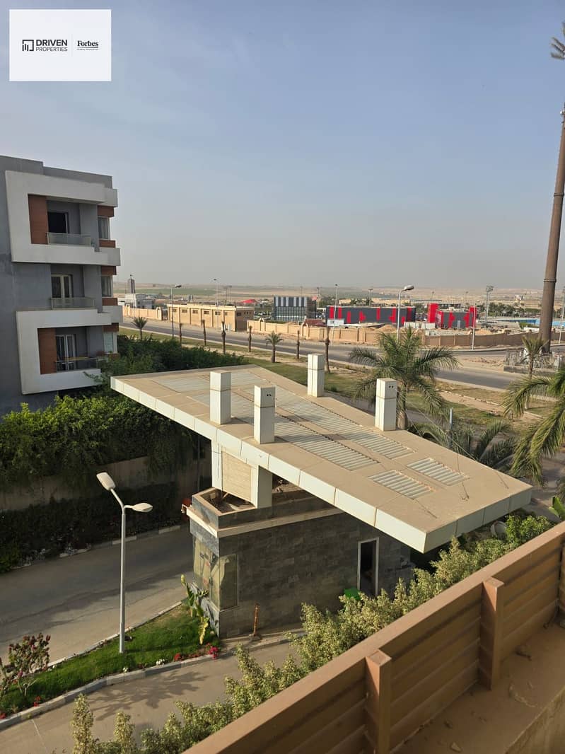 4 WhatsApp Image 2025-11-16 at 13.59. 17_c6ca2980. jpg