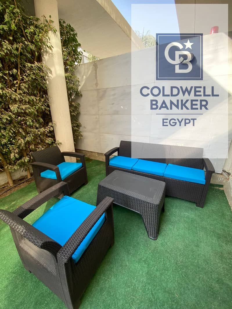 4 7d933247-f30d-4a50-98da-a9ae964c00d7. jpg