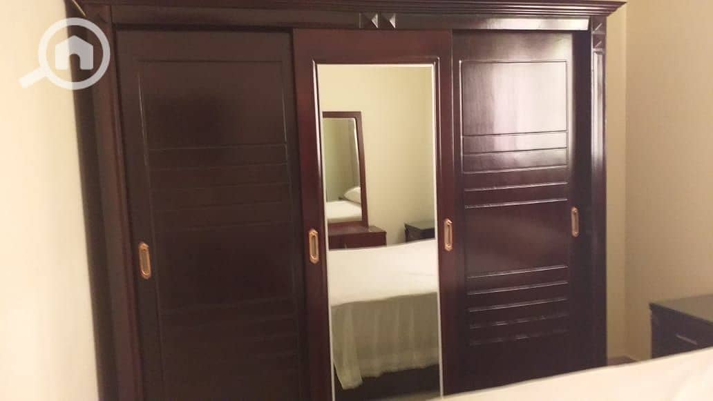 7 f01e2bfd-bd16-47a3-a529-7c6dc2e35a6c. jpg