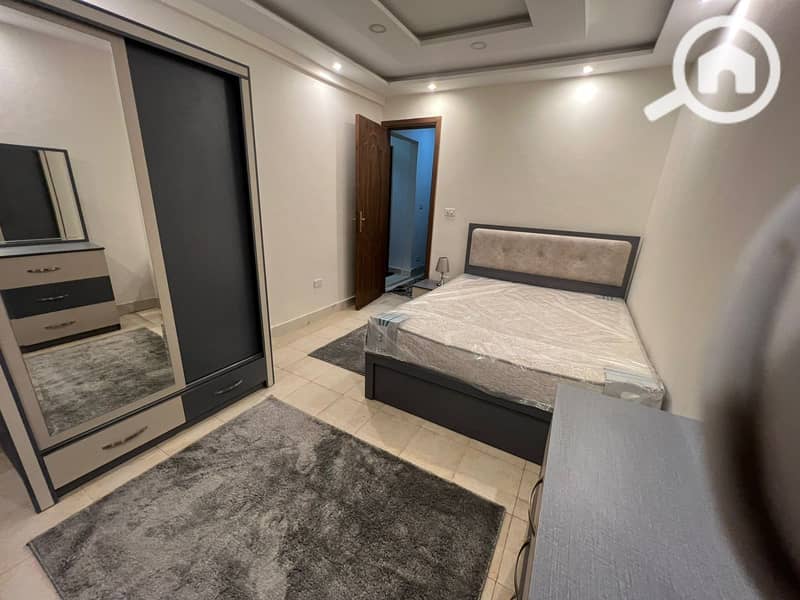 8 765a84fb-f129-45c2-b985-b9d2a7259d97. jpg