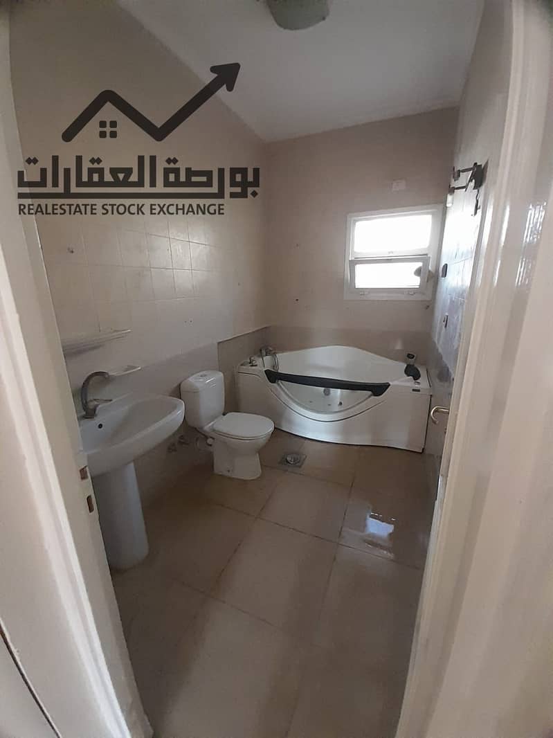 3 7a0c88df-6645-435f-8c85-80ffc4f36732. jpg