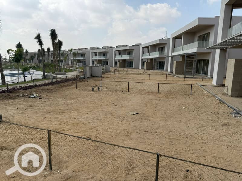 8 8c674710-9289-4af2-b14e-351de95d1163. jpeg