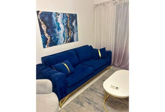 2 12fe36fb-7396-4e01-85aa-d179ed4baa30. jpg