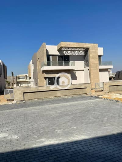 4 Bedroom Townhouse for Sale in 6th of October, Giza - 01df18c2-8368-40d6-bfb4-f7c3d111eb79. jpeg
