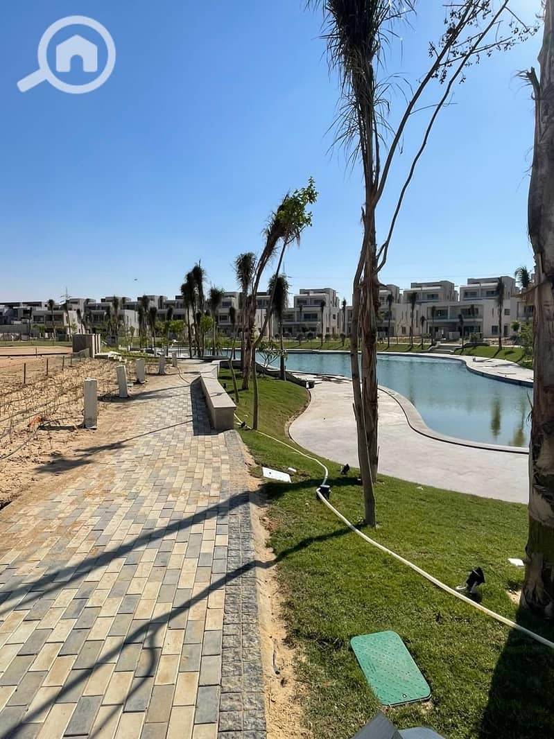 4 1e207e16-9069-4059-89b6-ecd045fc45de. jpeg