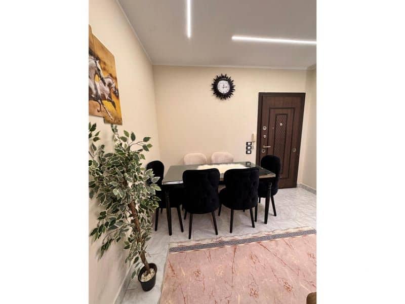 3 bef53518-e57e-49d7-9a92-1e64b565faa5. jpg