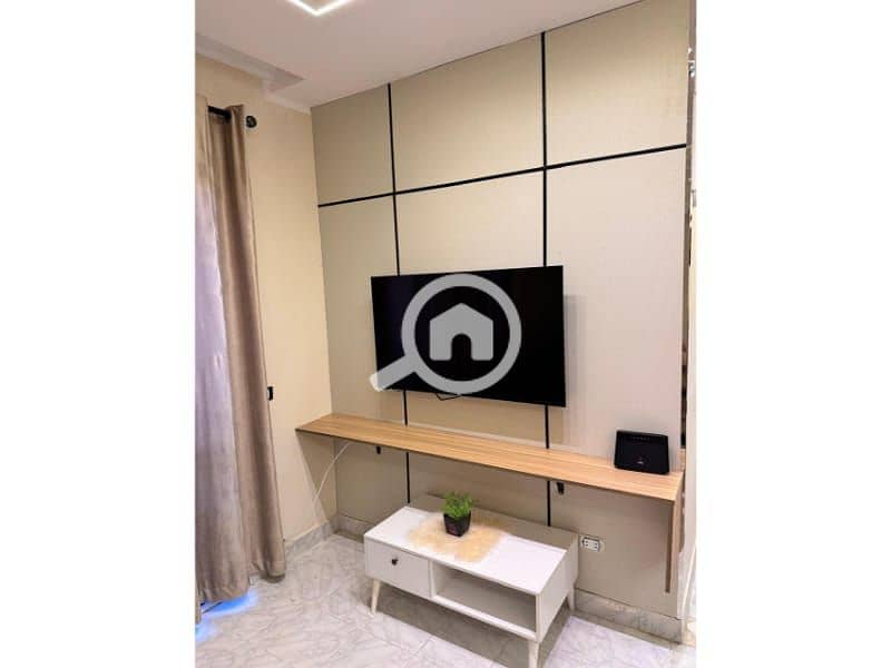 4 37bd08cc-aa92-457a-bd1b-db6473cfe2f8. jpg