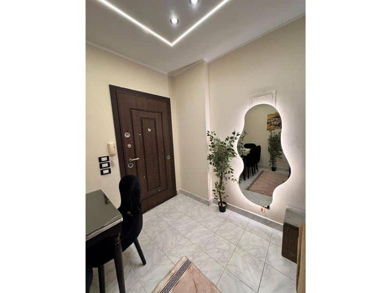 5 d4674a80-da09-4b81-8278-9efb8c681b68. jpg