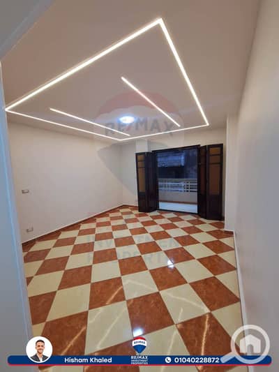 3 Bedroom Flat for Sale in Sidi Beshr, Alexandria - 1. jpg