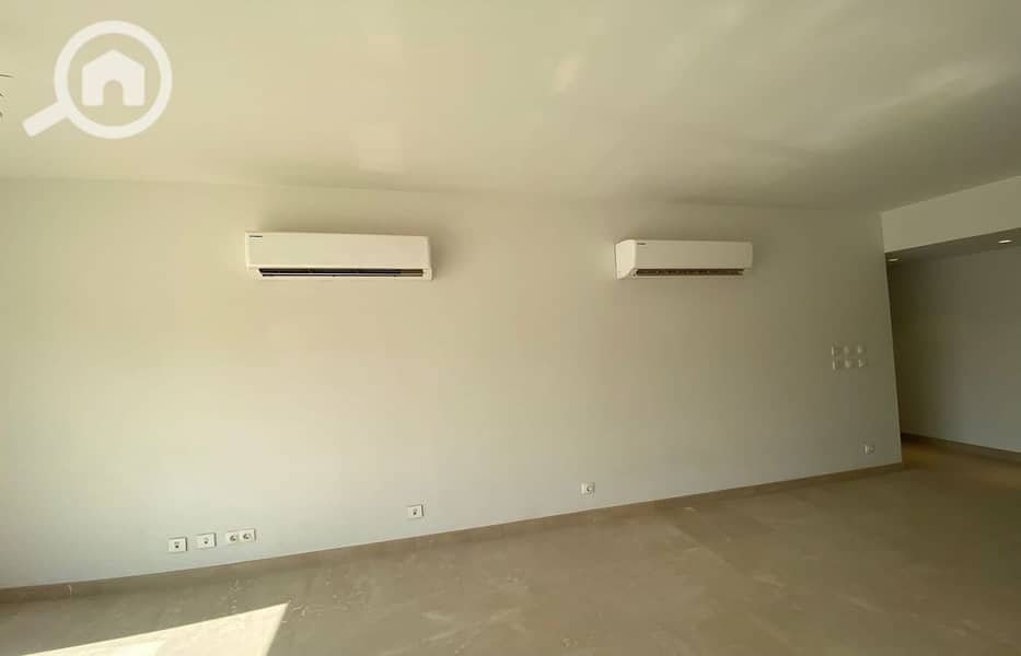 8 WhatsApp Image 2026-01-22 at 17.33. 59 (4). jpeg