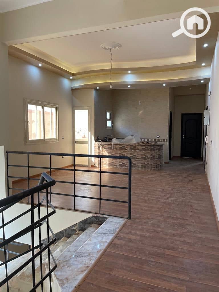 7 8e9d3170-c818-456d-a8f1-22527784496c. jpg