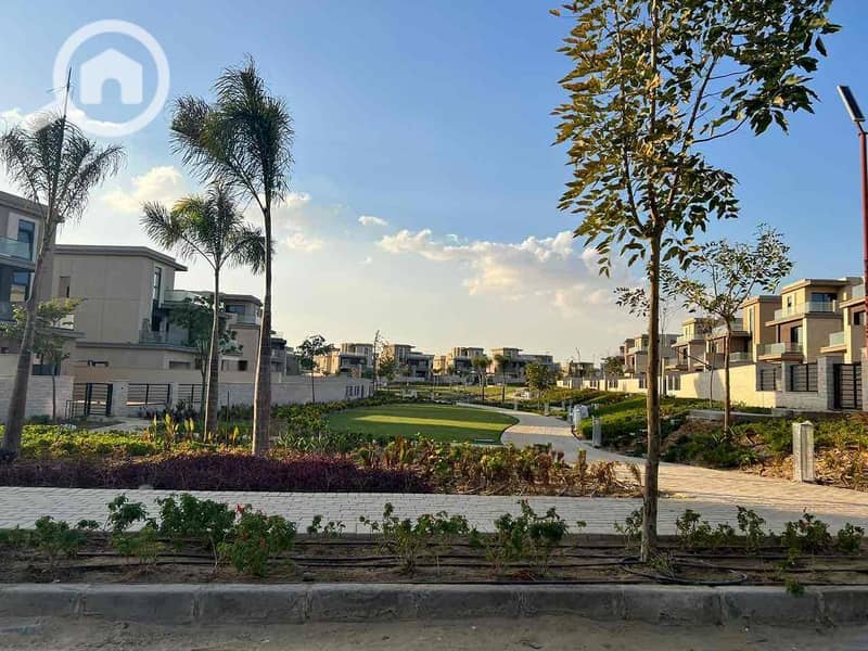 13 080195d7-7355-449c-8e59-80f85a2d9fff. jpg