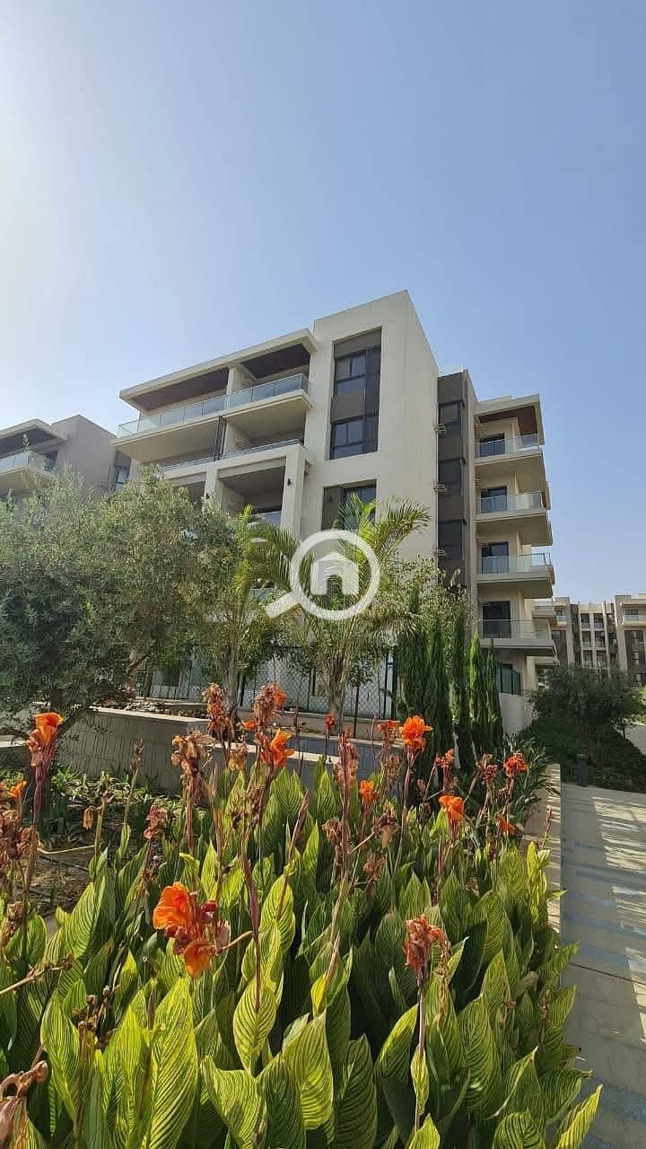 24 613360570_775734575543681_5500099960188928472_n. jpg