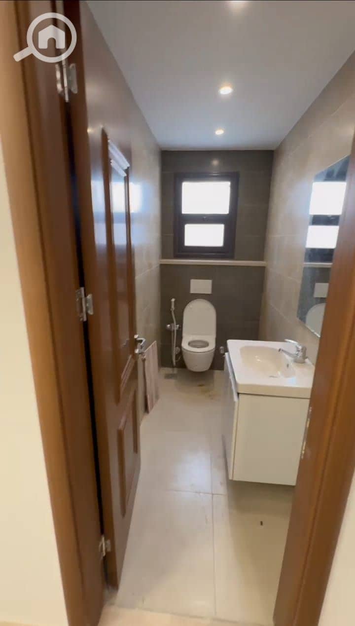 5 adf4b772-0657-4ab0-ba6f-58cfcb6368da. jpg