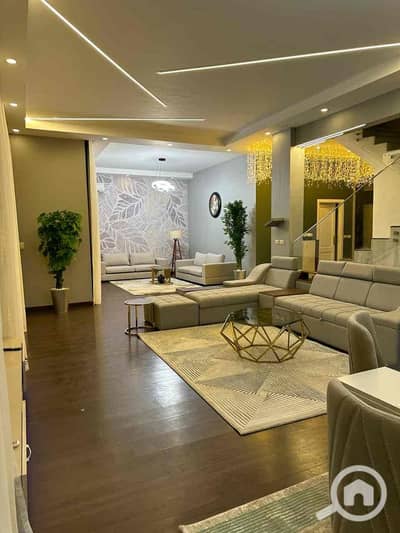 فیلا 3 غرف نوم للايجار في الشيخ زايد، الجيزة - 9705e8de-e080-4bb9-bbe0-a2f6aa24319b. jpg