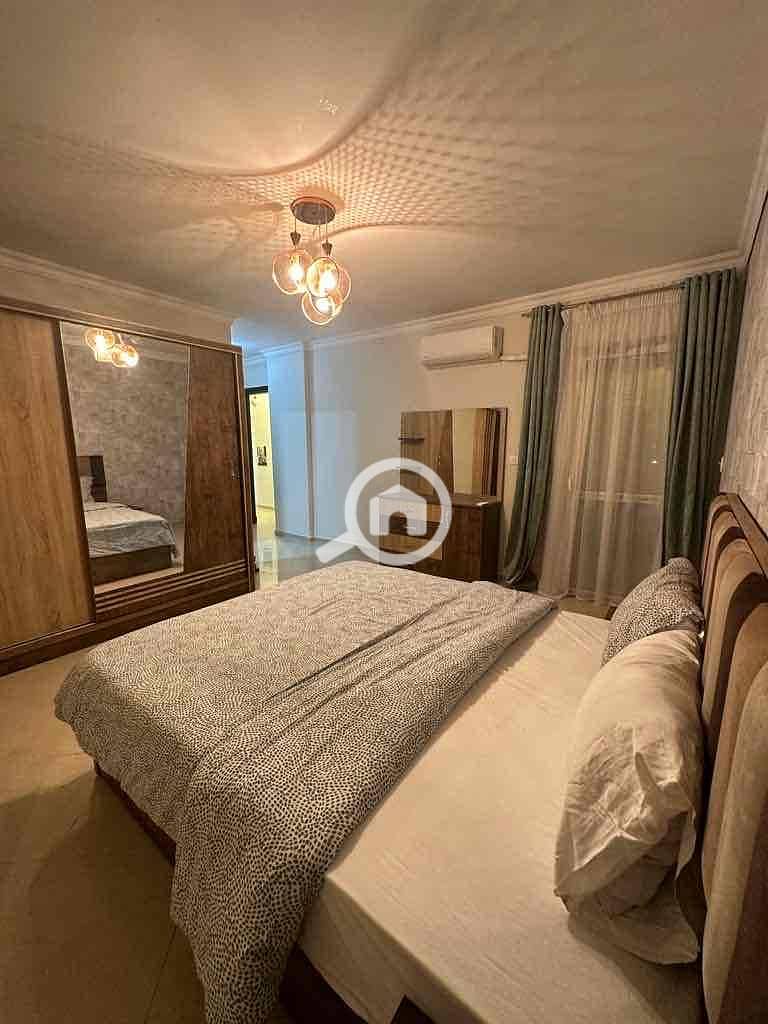 27 84ee8e4c-68bb-450d-aa9c-5485083f538d. jpg