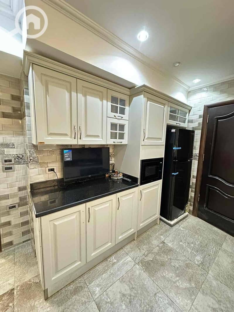 25 cdf0662e-9049-4593-9a58-912a9064f978. jpg