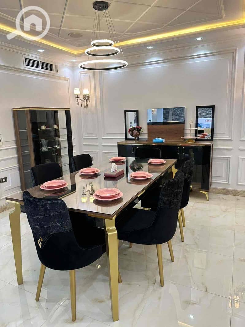 27 99c04b69-1bd9-49a8-bb25-7be9cf9f6c35. jpg