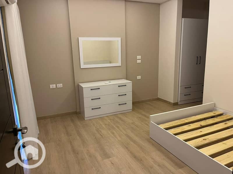 10 597945287_886117344367880_4171712912916556269_n. jpg