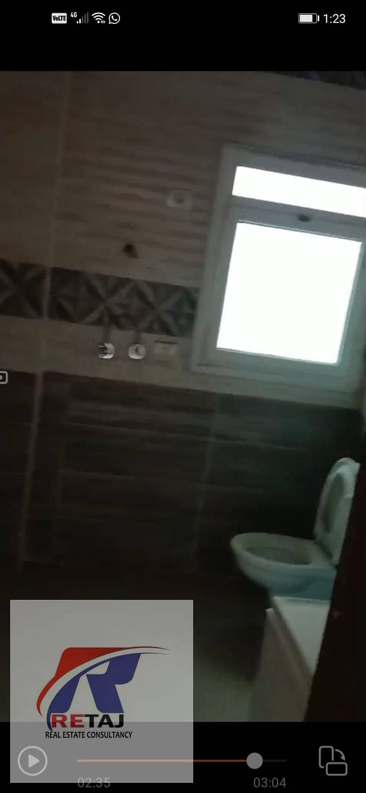 12 d4b5de9f-5a6e-4c1f-8edf-e560f277f65f. jpg