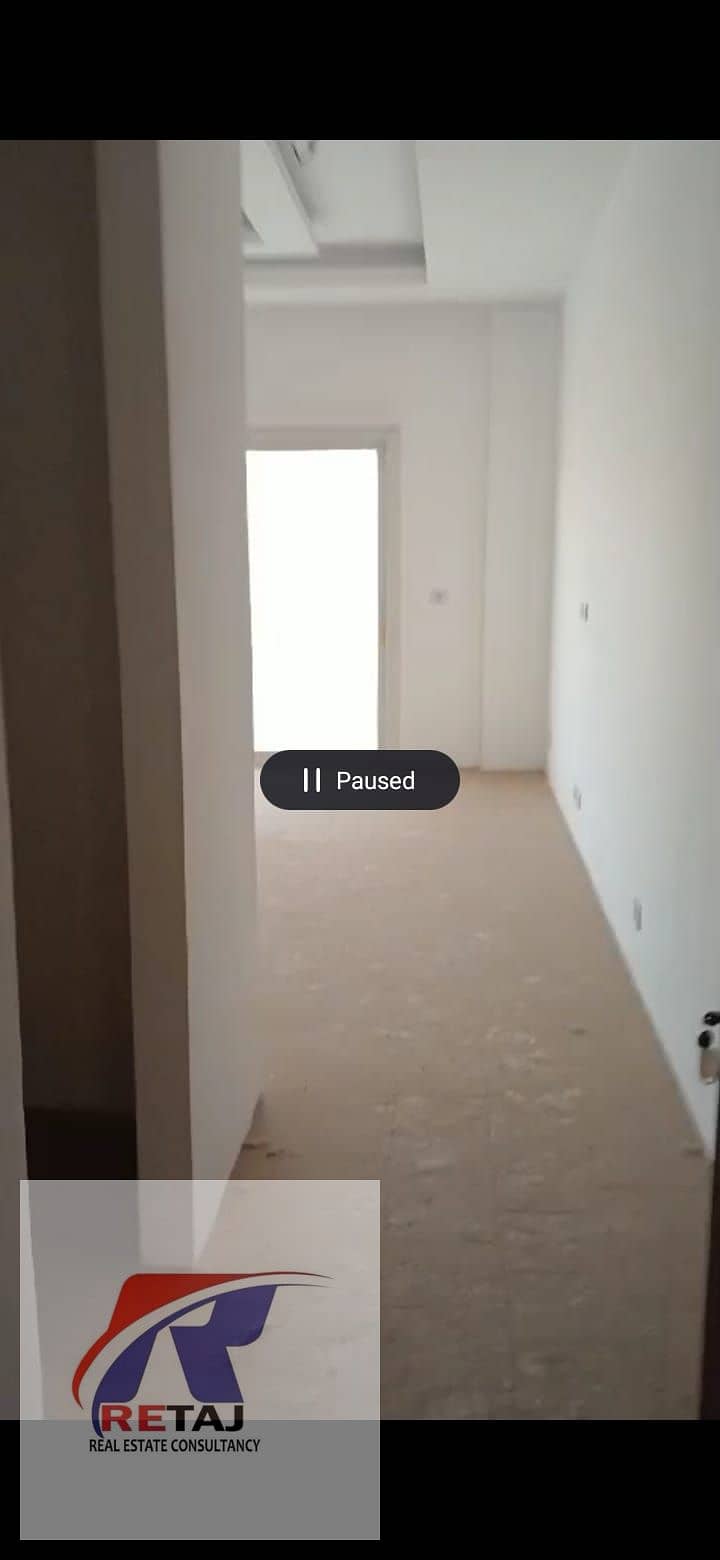 14 fc09f2a7-181f-4ac8-810c-f6aae1cbb8b8. jpg