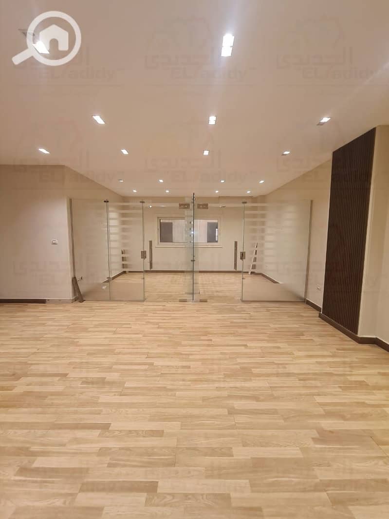 2 b3525c37-cf76-4119-b588-65474bf39696. jpg