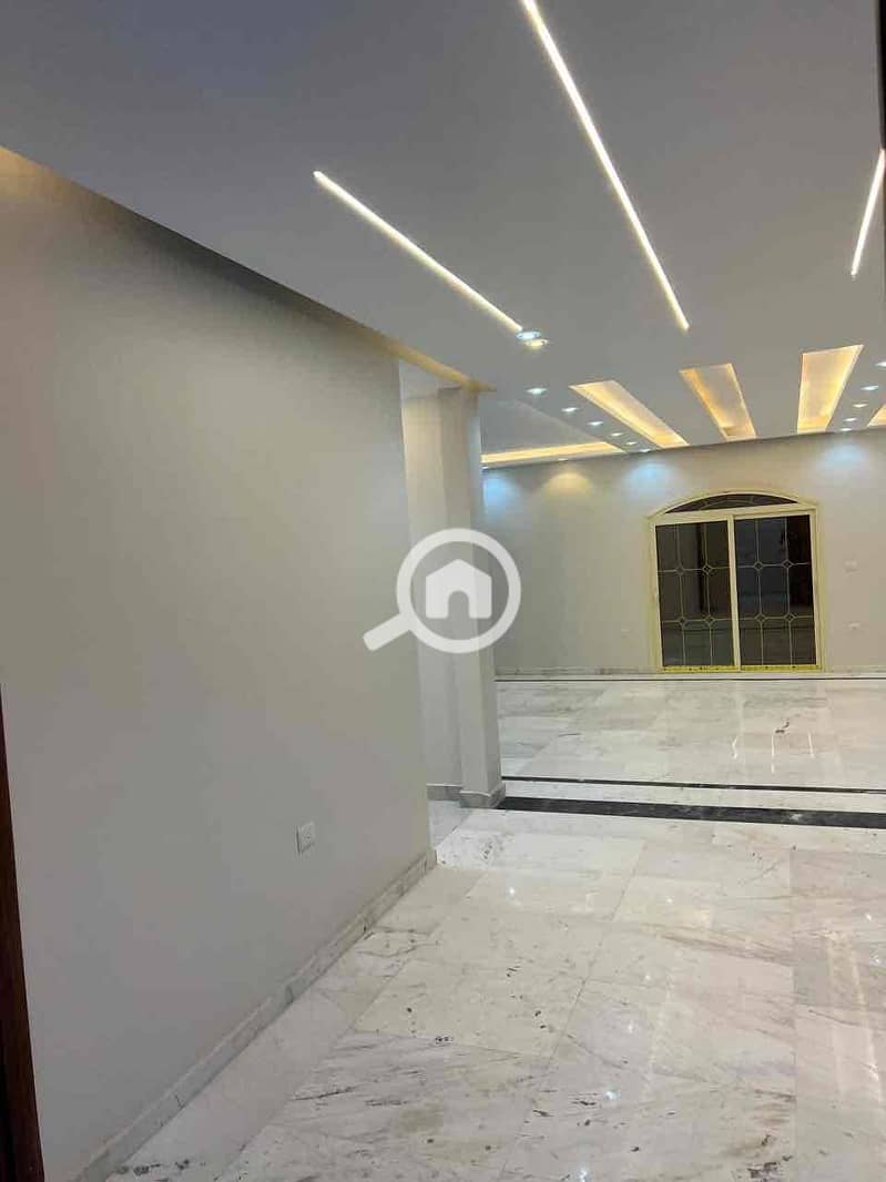 3 32f67907-dfa9-48e0-a167-f6b34e656921. jpg