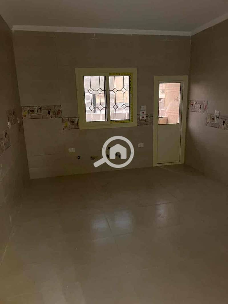 9 fbeb0b0e-0700-46f4-bb35-7c8ea5774f3e. jpg