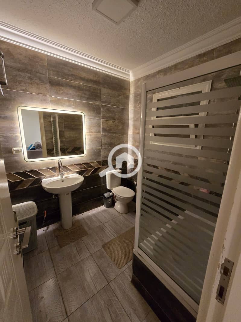 5 890e19f2-966d-4c62-b267-18420439b706. jpeg