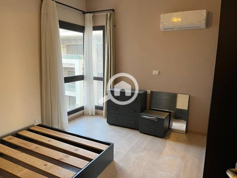 11 597902291_886117291034552_1374624695965340847_n. jpg