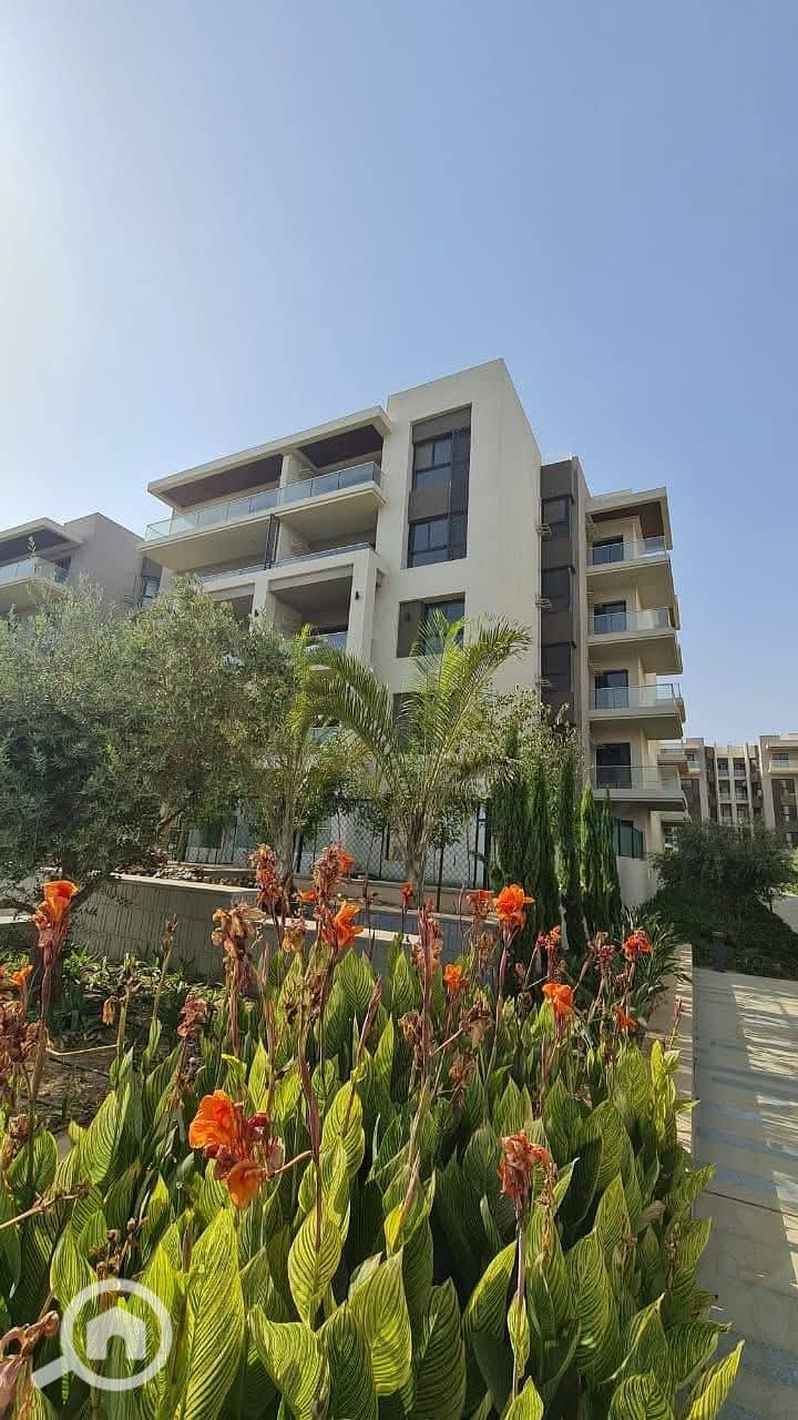 24 613360570_775734575543681_5500099960188928472_n. jpg