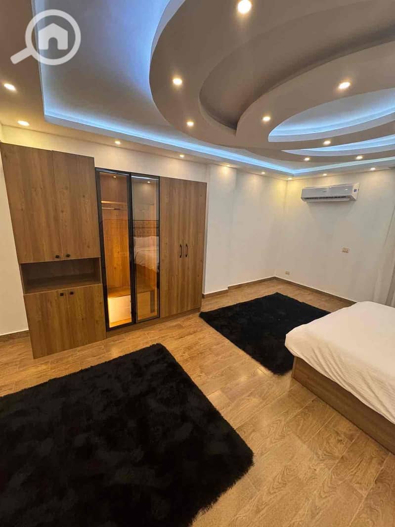 12 05287902-fa52-4ef9-a7ae-2e8b8a7ccbd5. jpg