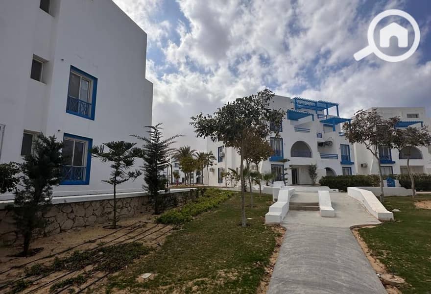 9 845b63a7-a7f2-4955-a9d8-5d6e5e41c65d. jpg