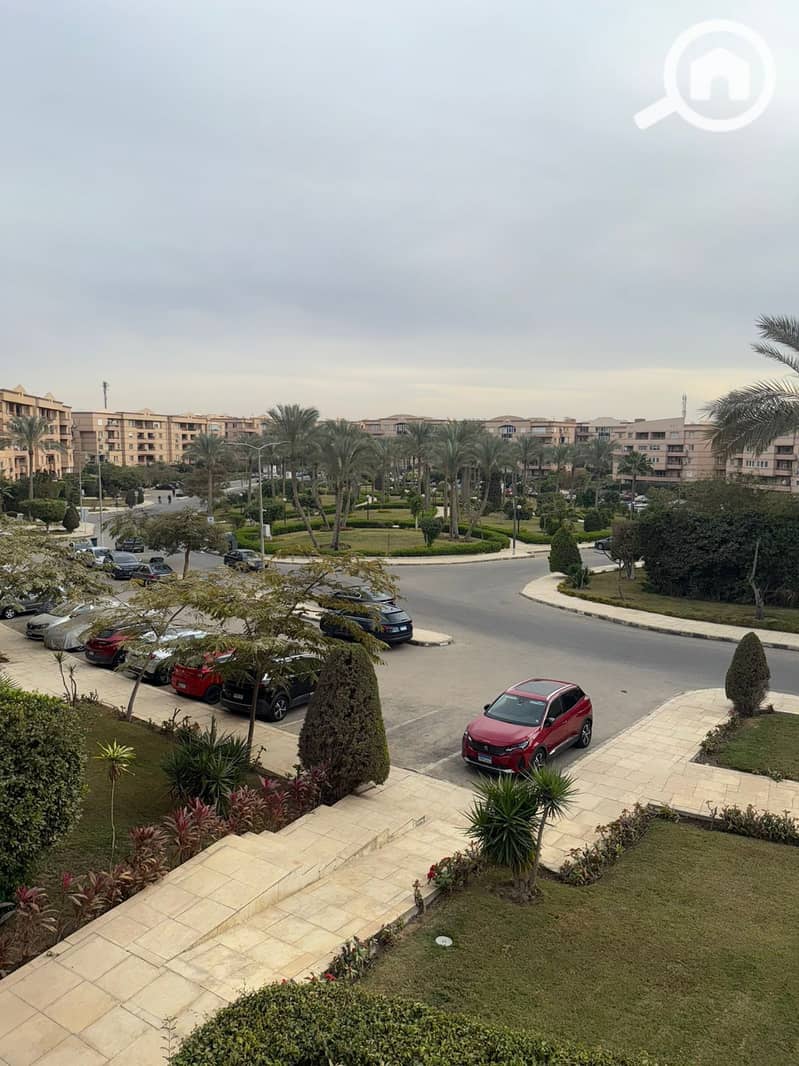 10 d1070172-35a6-4035-a6d8-2ec4eb587d83. jpeg