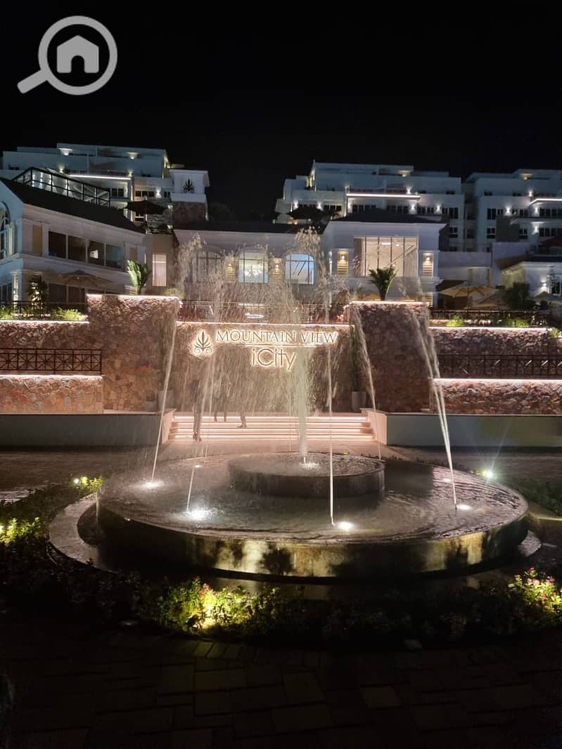 10 4e595adc-2b58-43e8-8126-704a0a1a723c. jpeg