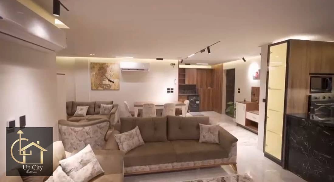 2 a965d178-c5e8-4782-9904-533ce7857570. jpg