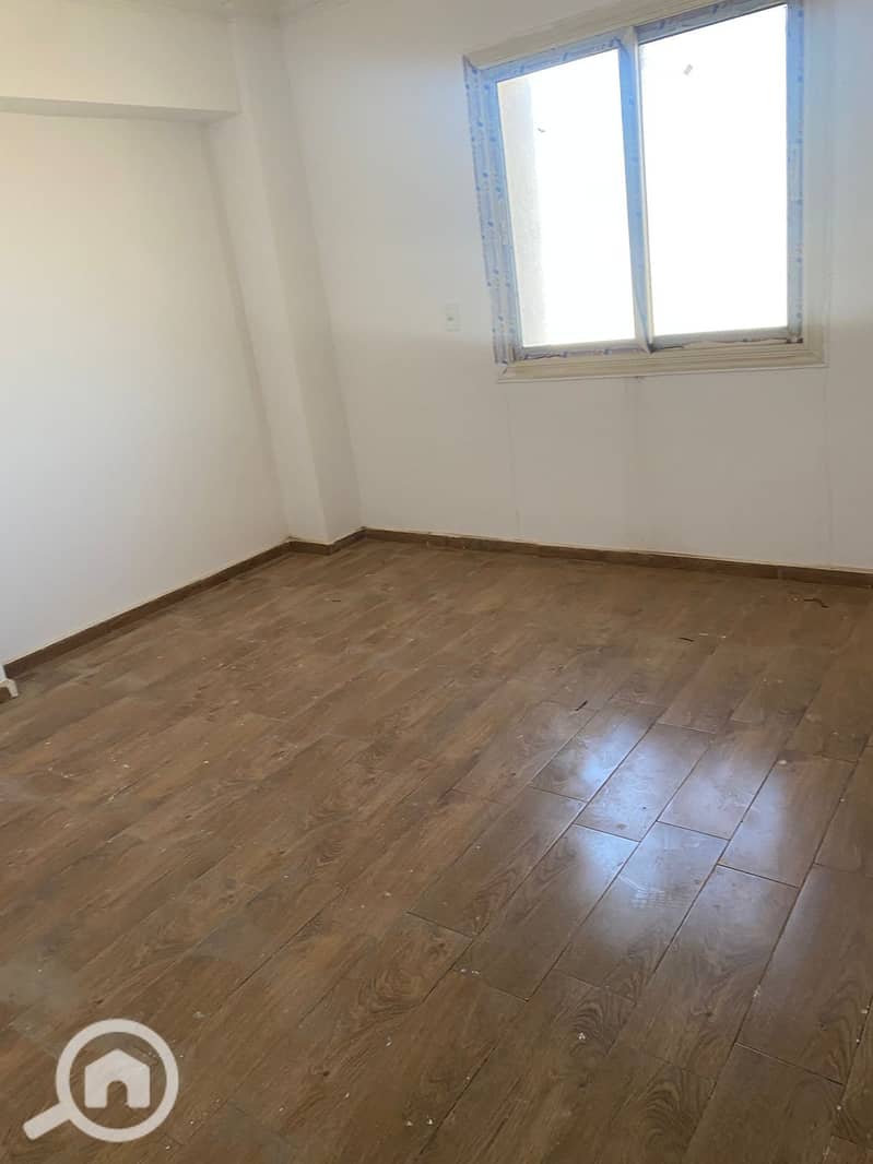 9 930777dc-a901-4af6-9573-4dab2ac2cf2a. jpg