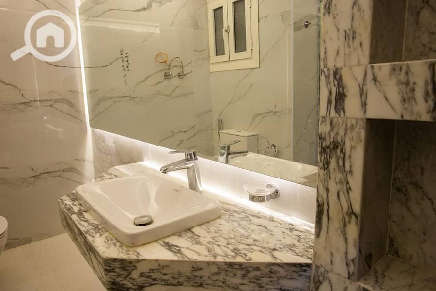 18 dac81248-2c10-4c6f-8ade-161464046f52. jpg