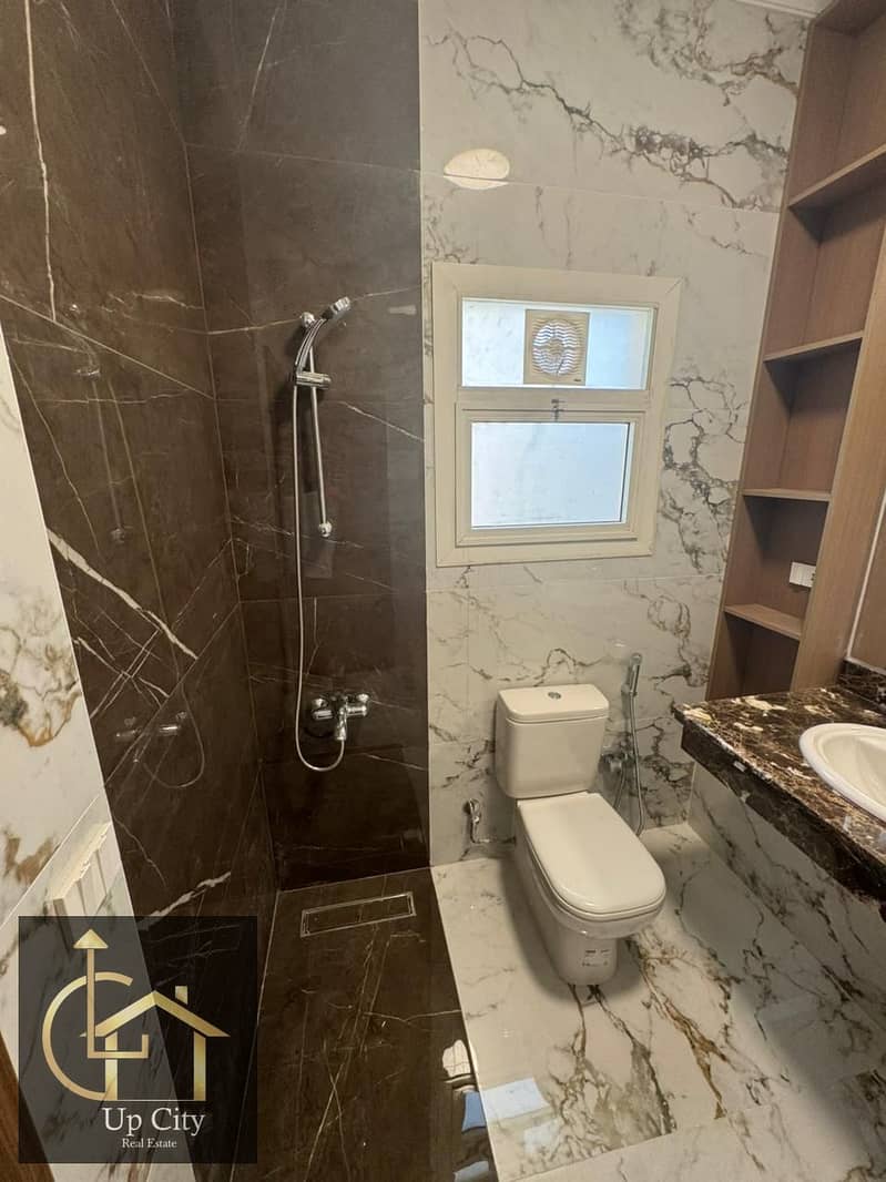 6 c7dfa28a-a4eb-4823-9c5e-24a0338e1341. jpg