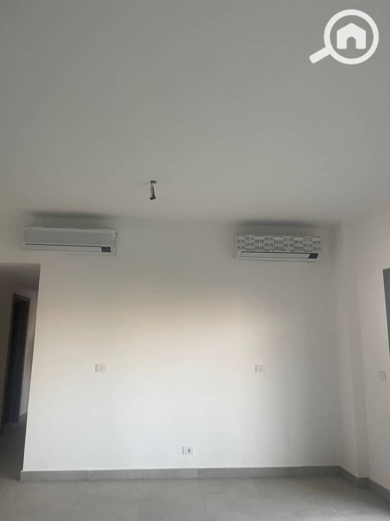 10 fb93da5e-35c1-4baa-9975-9848923f906d. jpeg