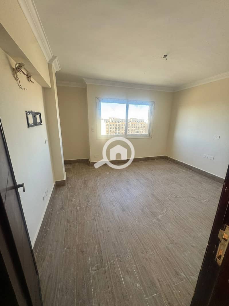 4 334a34ae-d718-40a7-b6fc-a67279faa8a3. jpg